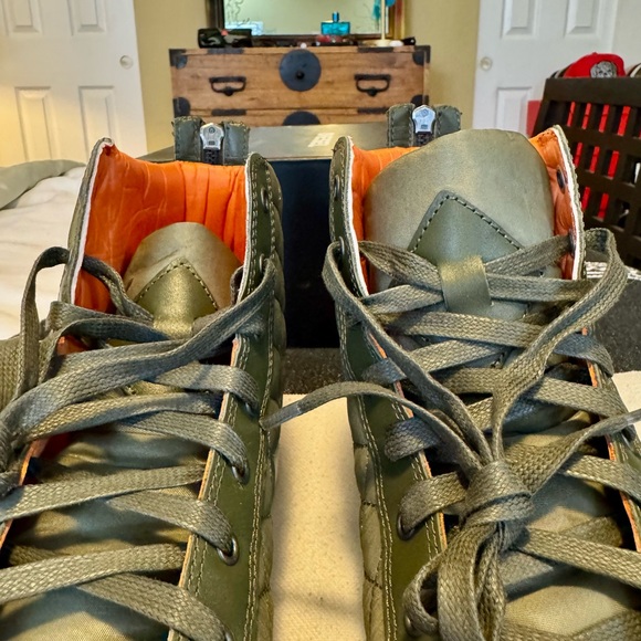 Diesel Men’s Diamond Tarmac Sneakers size 11 - Picture 8 of 10